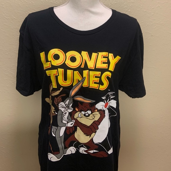 Looney Tune shirt - Picture 3 of 4